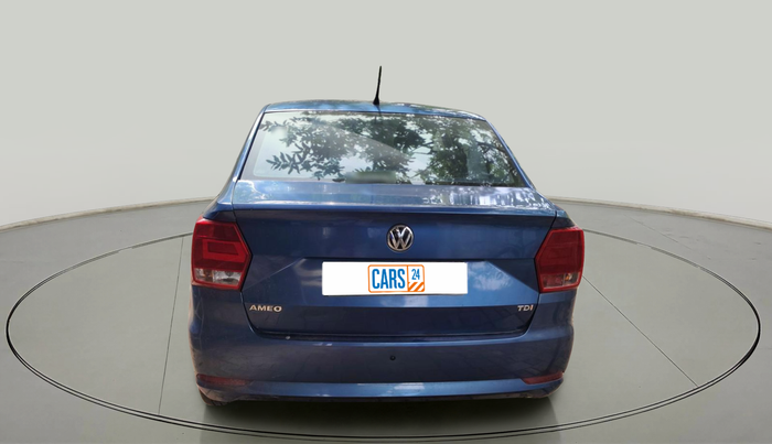 2017 Volkswagen Ameo COMFORTLINE 1.5L, Diesel, Manual, 1,29,273 km, exterior