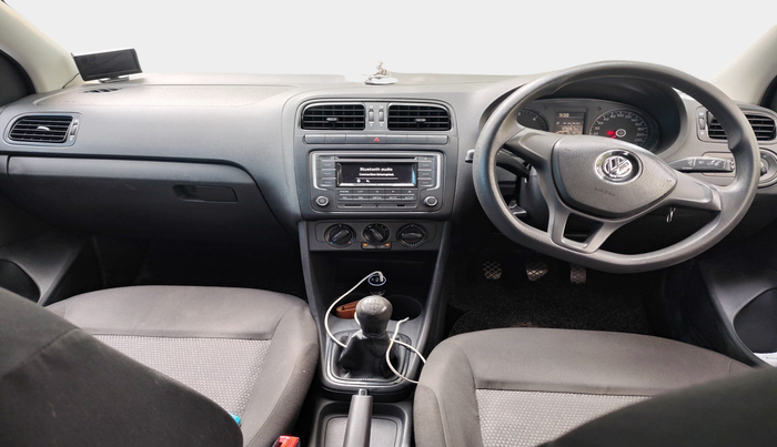 2017 Volkswagen Ameo COMFORTLINE 1.5L, Diesel, Manual, 1,29,273 km, interior