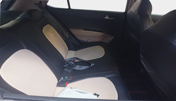 2015 Hyundai Grand i10 SPORTZ 1.2 KAPPA VTVT, Petrol, Manual, 44,126 km, interior