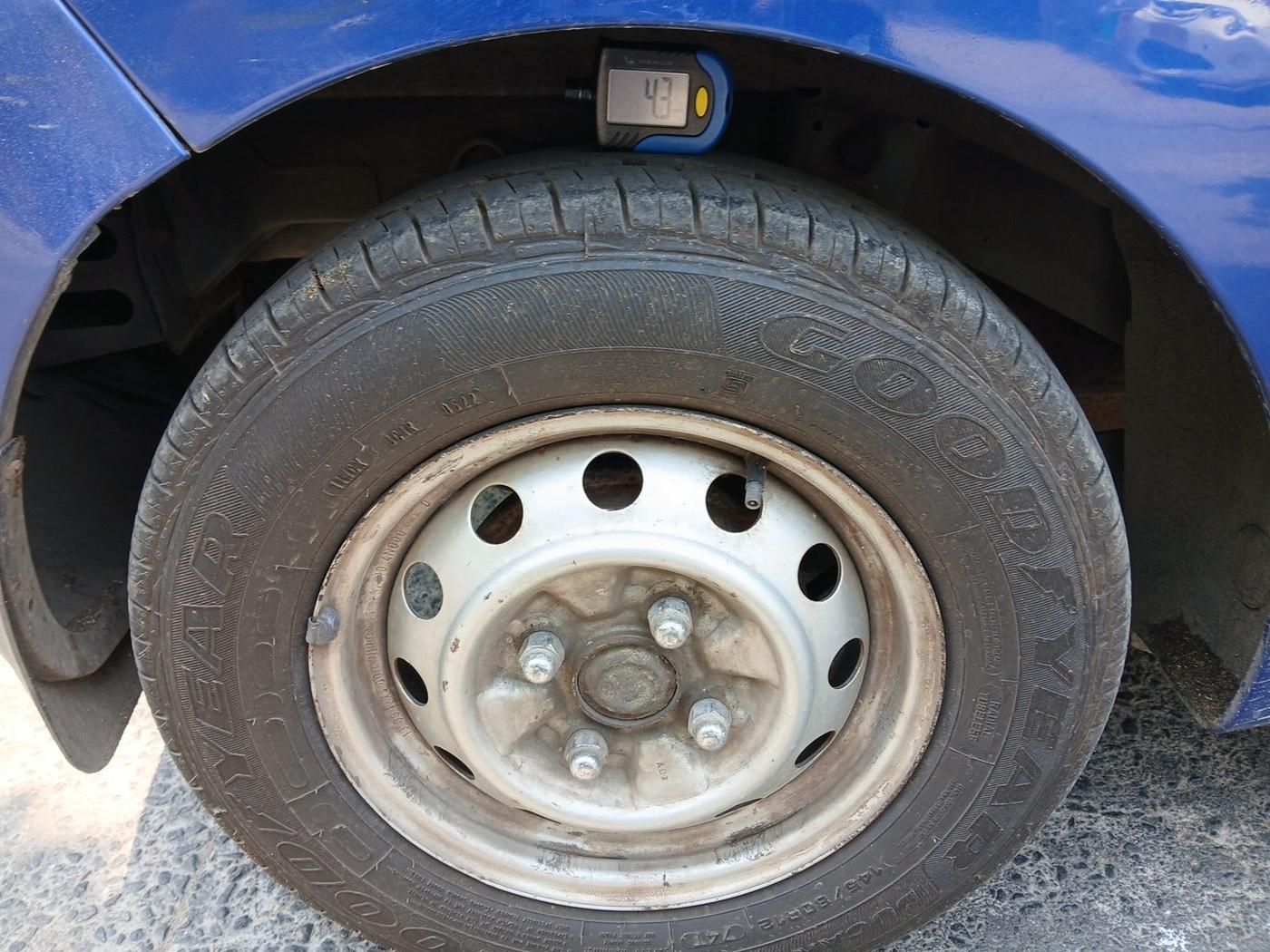 2013 Hyundai Eon D-LITE+, Petrol, Manual, 98,568 km, tyre