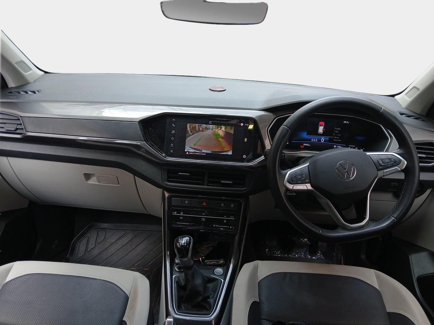 2024 Volkswagen TAIGUN TOPLINE 1.0 TSI MT, Petrol, Manual, 3,942 km, interior