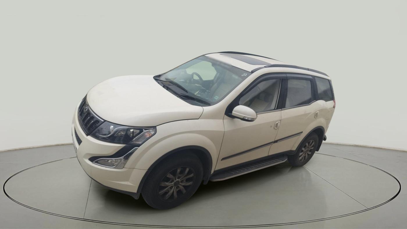 2016 Mahindra XUV500 W10, Diesel, Manual, 67,394 km, exterior