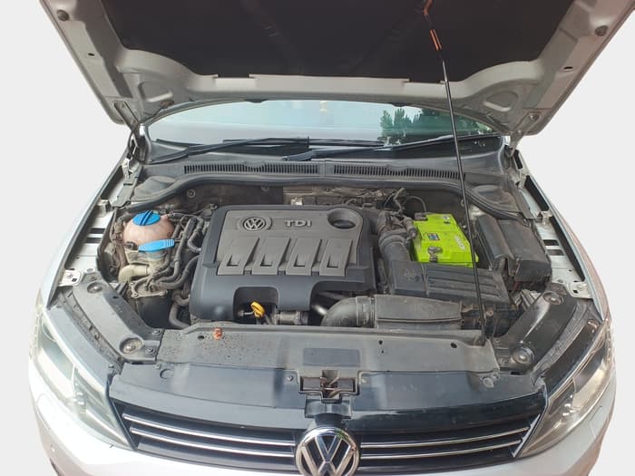 2014 Volkswagen Jetta COMFORTLINE TDI, Diesel, Manual, 1,10,389 km, exterior