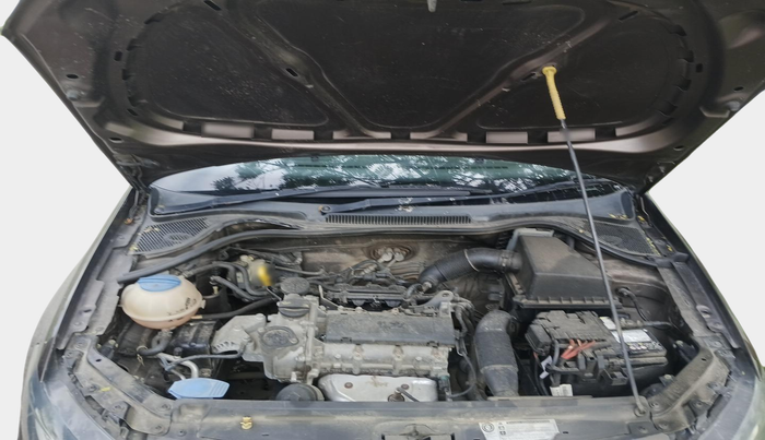 2016 Volkswagen Ameo COMFORTLINE 1.2L, Petrol, Manual, 1,05,711 km, exterior