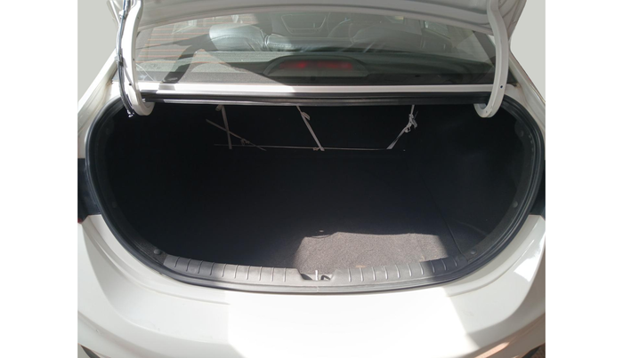 2019 Hyundai Verna 1.6 VTVT SX, Petrol, Manual, 82,898 km, exterior
