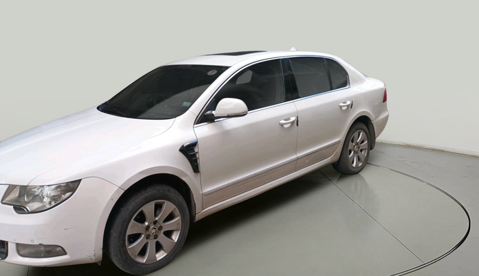 2013 Skoda Superb ELEGANCE 1.8 TSI AT, Petrol, Automatic, 1,88,870 km, exterior
