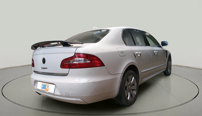 2013 Skoda Superb ELEGANCE 1.8 TSI AT, Petrol, Automatic, 1,88,870 km, exterior