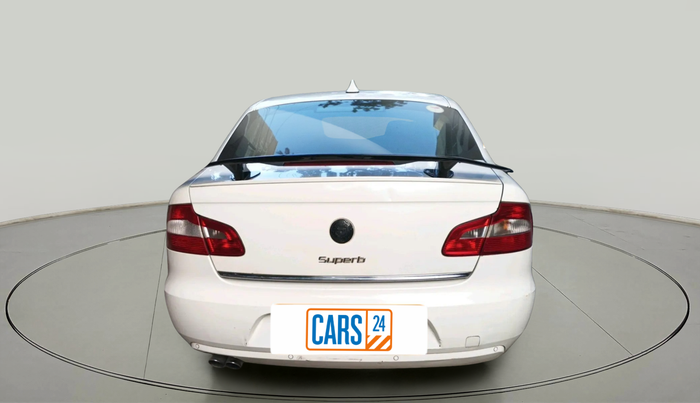 2013 Skoda Superb ELEGANCE 1.8 TSI AT, Petrol, Automatic, 1,88,870 km, exterior