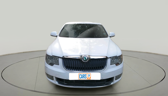 2013 Skoda Superb ELEGANCE 1.8 TSI AT, Petrol, Automatic, 1,88,870 km, exterior