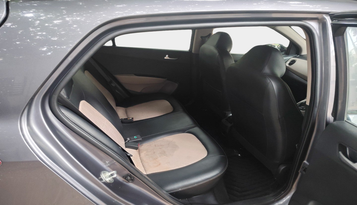 2018 Hyundai Grand i10 SPORTZ AT 1.2 KAPPA VTVT, Petrol, Automatic, 16,655 km, interior