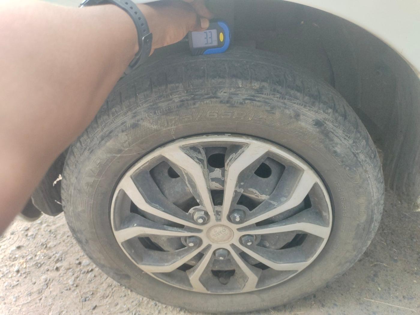 2018 Tata Bolt XE QUADRAJET, Diesel, Manual, 30,914 km, tyre
