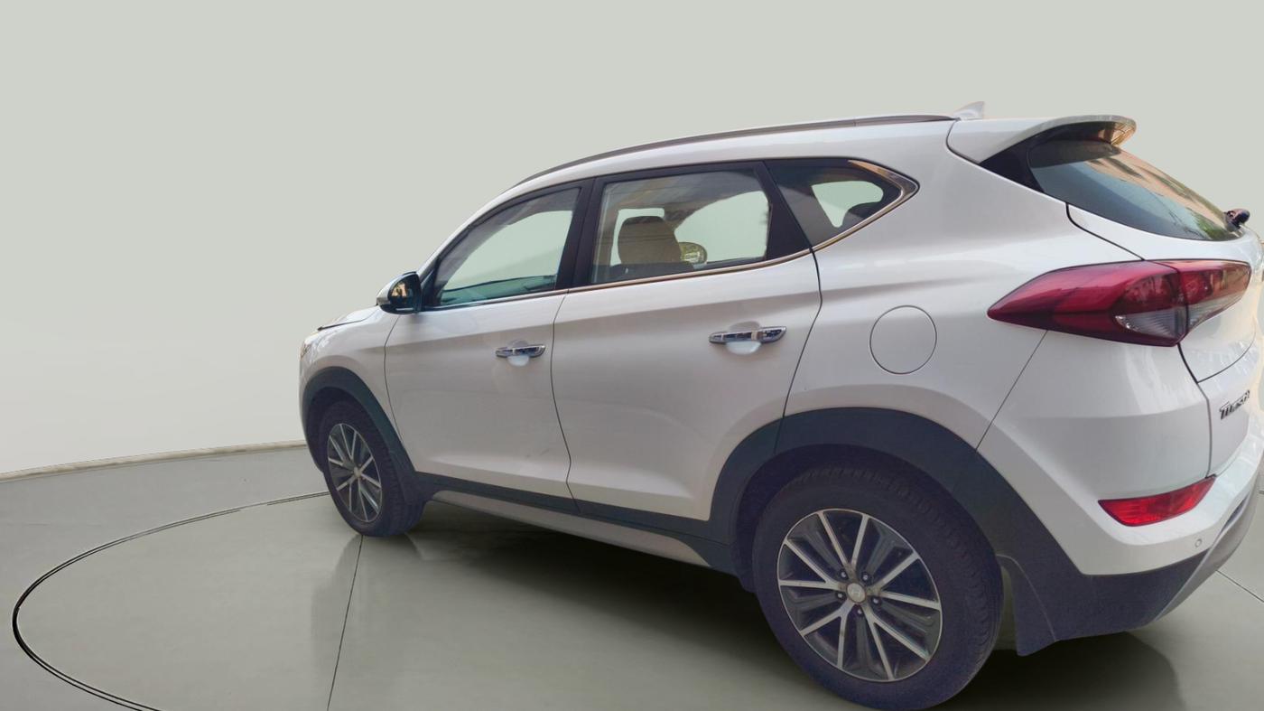 2018 Hyundai Tucson 2WD AT GL DIESEL
, Diesel, Automatic, 1,23,974 km, exterior