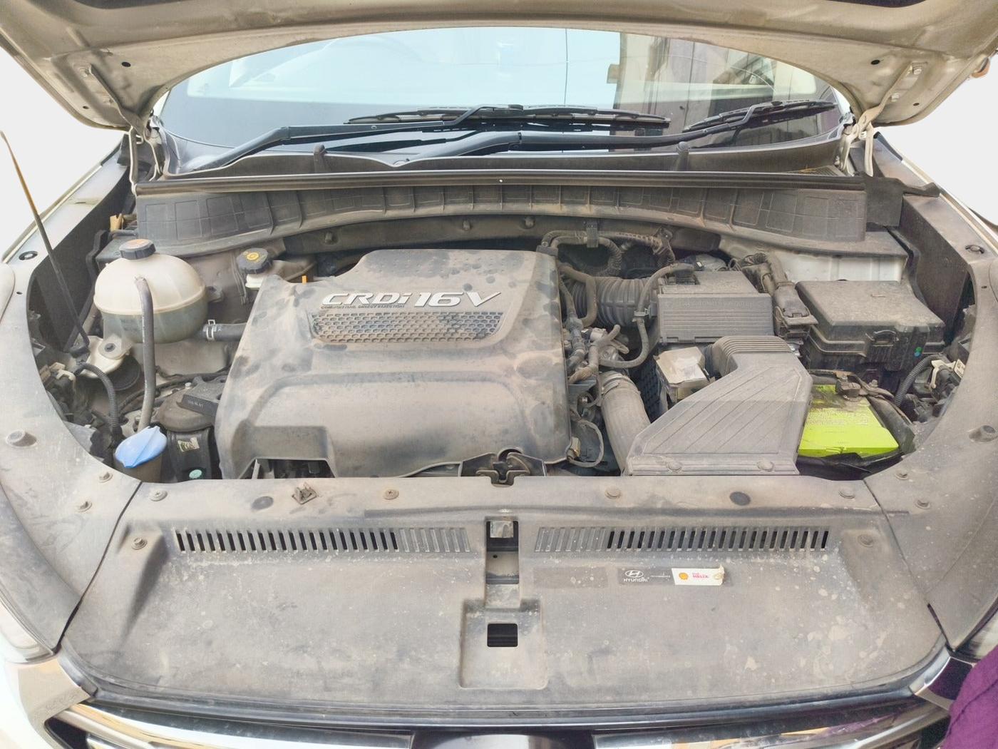 2018 Hyundai Tucson 2WD AT GL DIESEL
, Diesel, Automatic, 1,23,974 km, exterior
