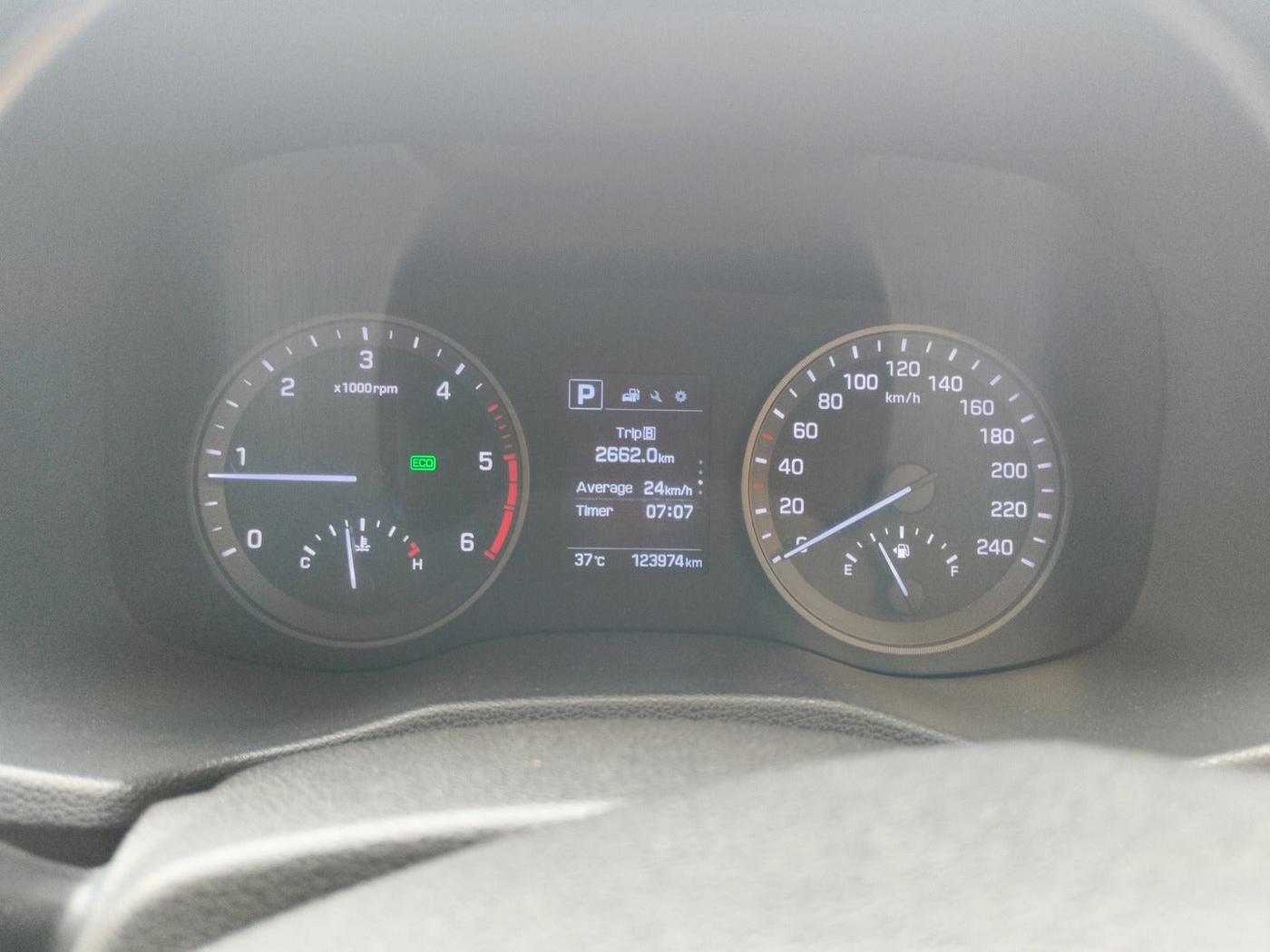 2018 Hyundai Tucson 2WD AT GL DIESEL
, Diesel, Automatic, 1,23,974 km, interior
