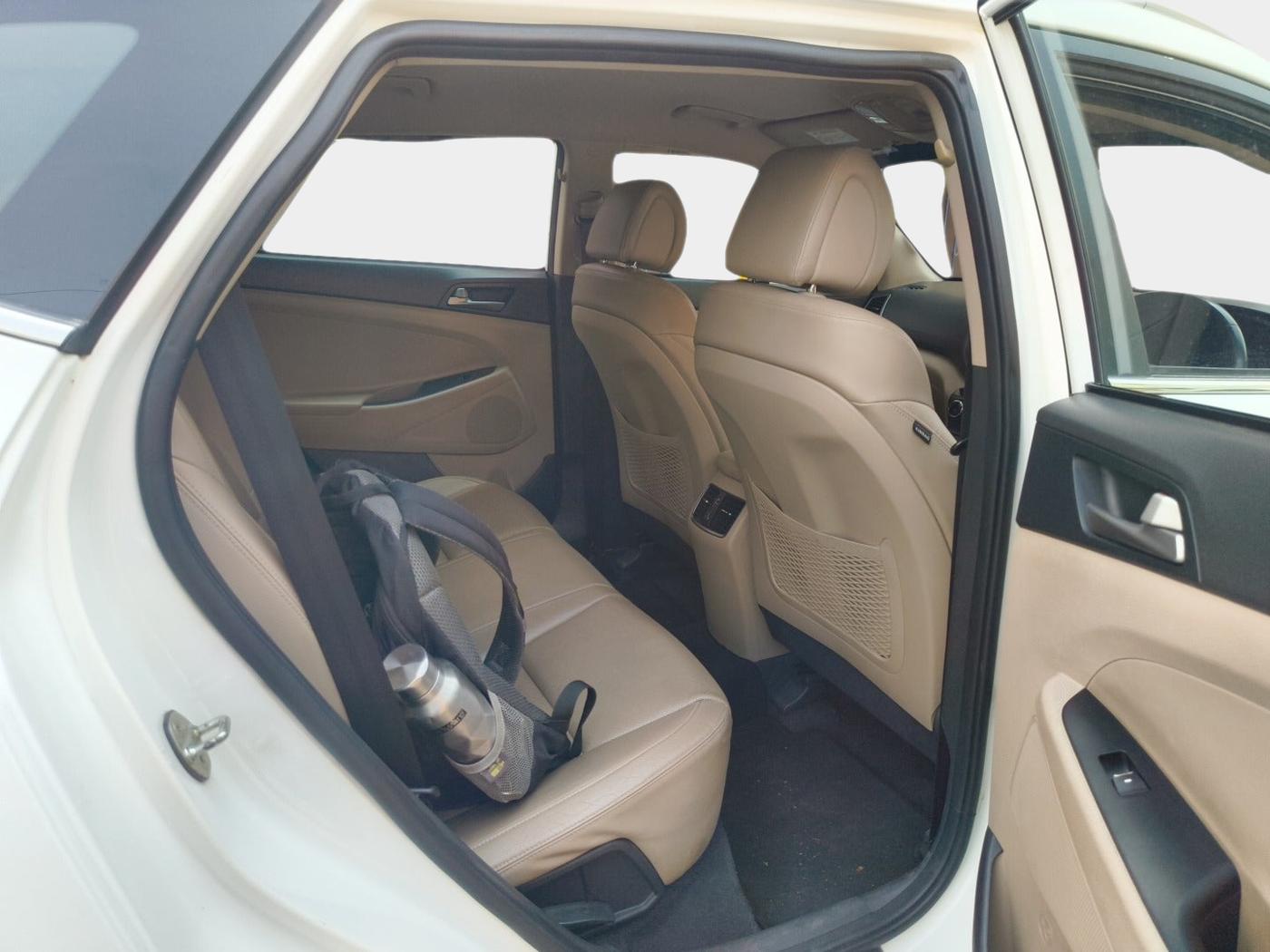 2018 Hyundai Tucson 2WD AT GL DIESEL
, Diesel, Automatic, 1,23,974 km, interior