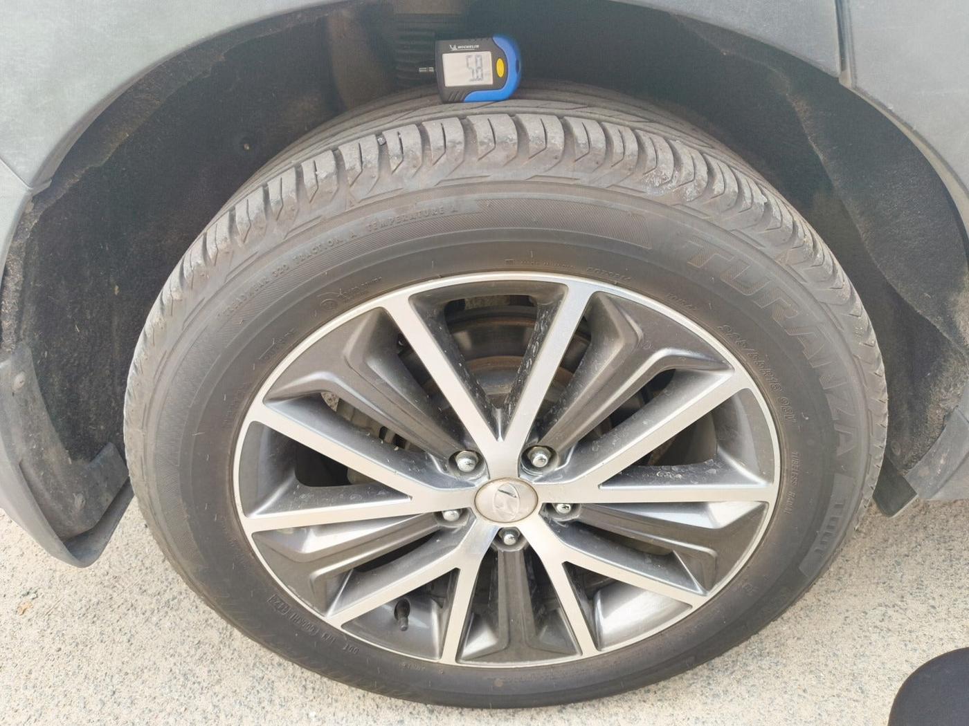 2018 Hyundai Tucson 2WD AT GL DIESEL
, Diesel, Automatic, 1,23,974 km, tyre