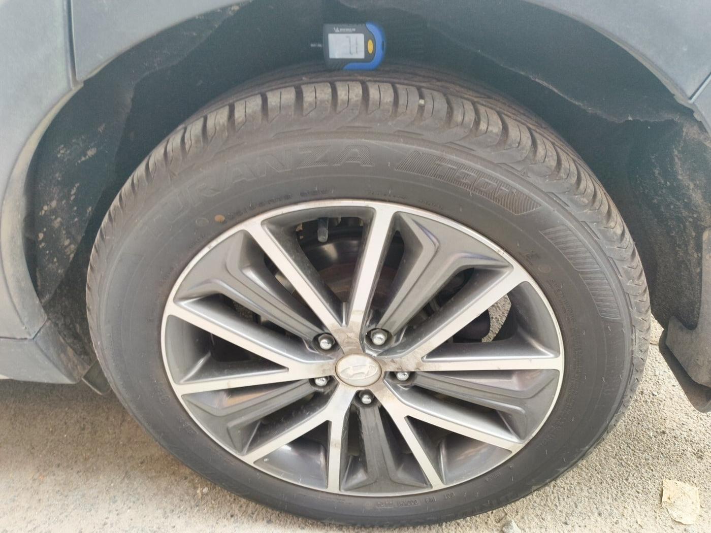 2018 Hyundai Tucson 2WD AT GL DIESEL
, Diesel, Automatic, 1,23,974 km, tyre