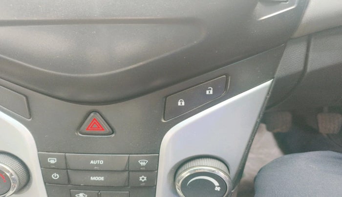 2015 Chevrolet Cruze LTZ, Diesel, Manual, 1,32,204 km, interior