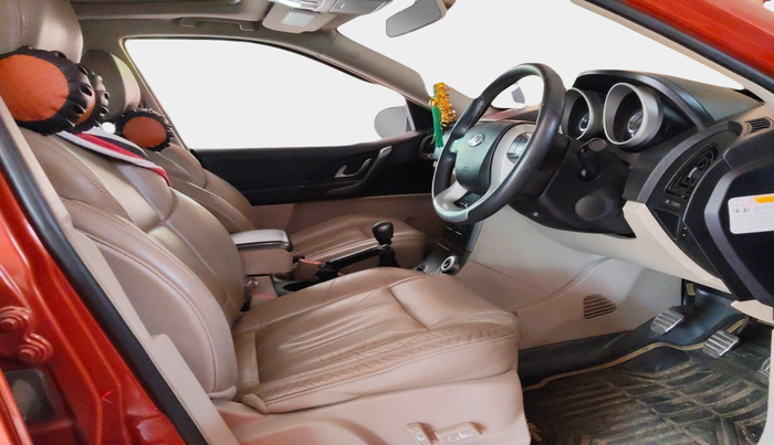 2016 Mahindra XUV500 W10, Diesel, Manual, 80,600 km, interior