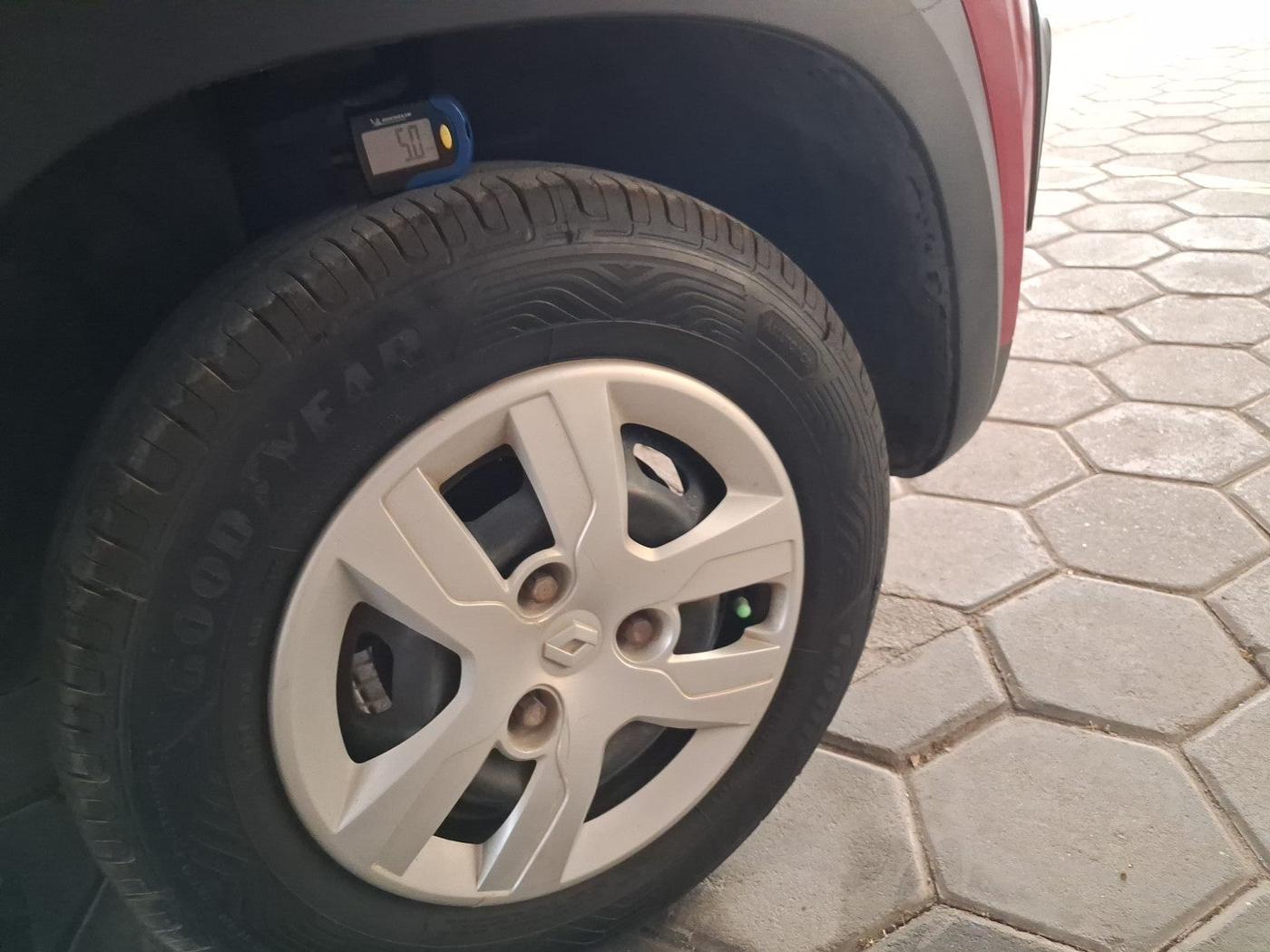 2016 Renault Kwid RXT 0.8, Petrol, Manual, 32,974 km, tyre