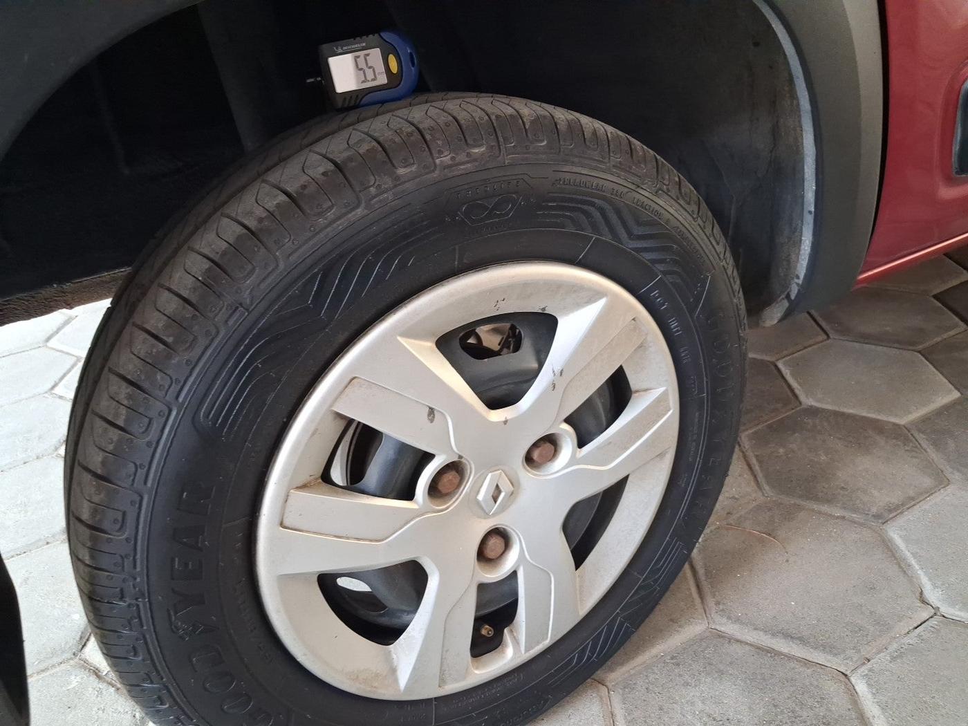 2016 Renault Kwid RXT 0.8, Petrol, Manual, 32,974 km, tyre