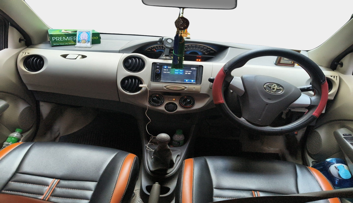 2015 Toyota Etios Liva G, Petrol, Manual, 59,578 km, interior