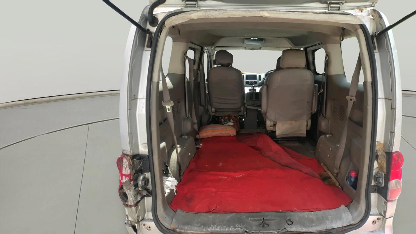 2013 Ashok Leyland Stile LX 7 SEATER, Diesel, Manual, 2,86,481 km, exterior