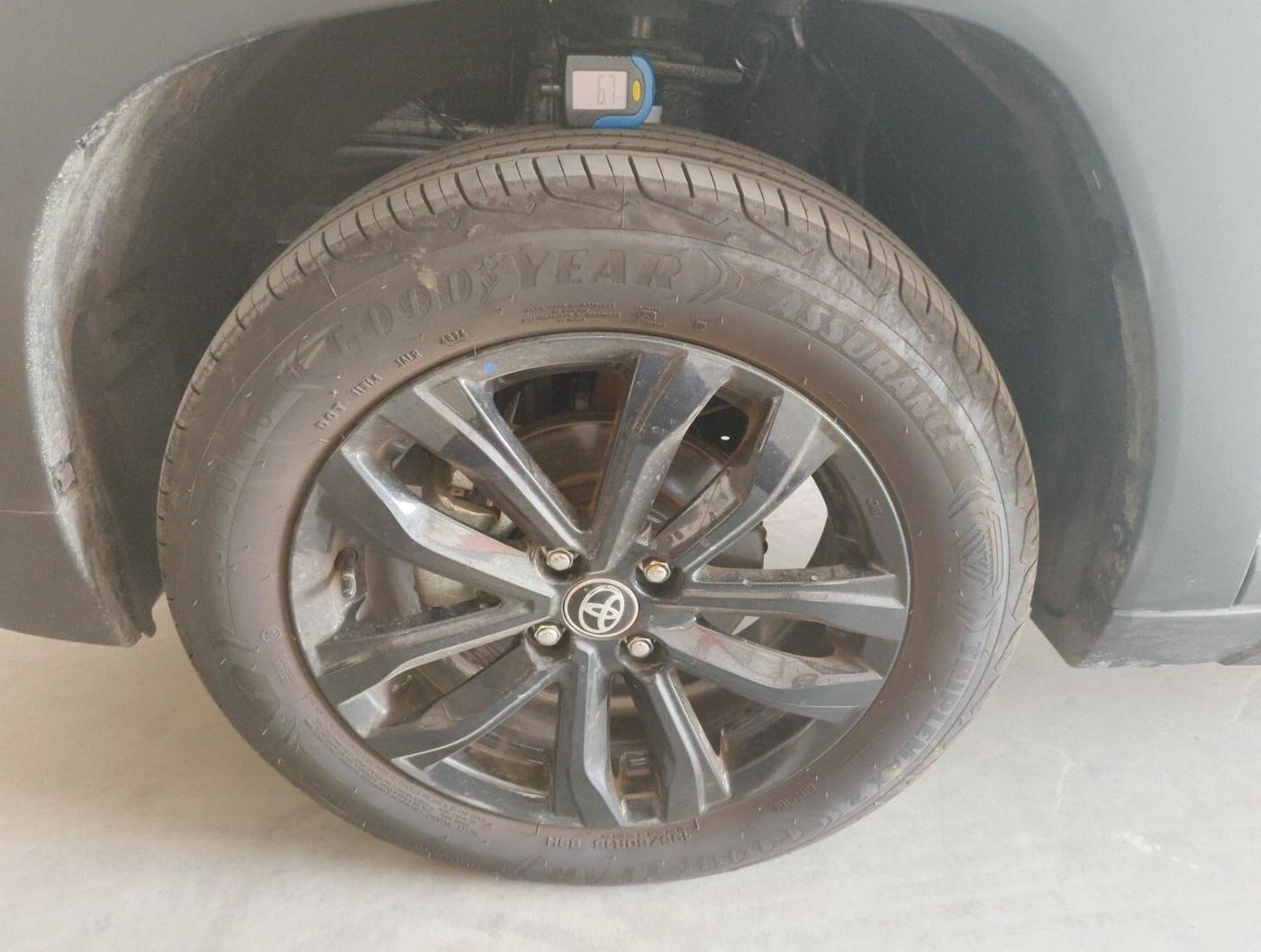 2024 Toyota Urban Cruiser Taisor S Plus 1.2 Petrol AMT, Petrol, Automatic, 1,685 km, tyre