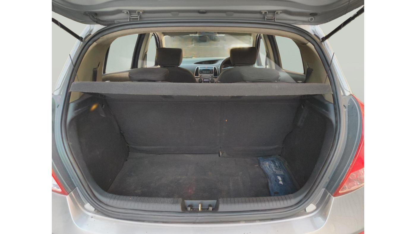 2013 Hyundai i20 SPORTZ 1.2, Petrol, Manual, 61,284 km, exterior