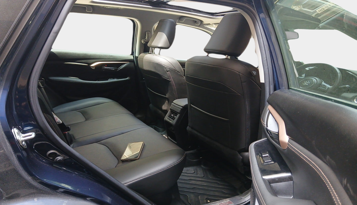 2023 Maruti Grand Vitara ALPHA PLUS HYBRID ECVT, Hybrid, Automatic, 4,796 km, interior