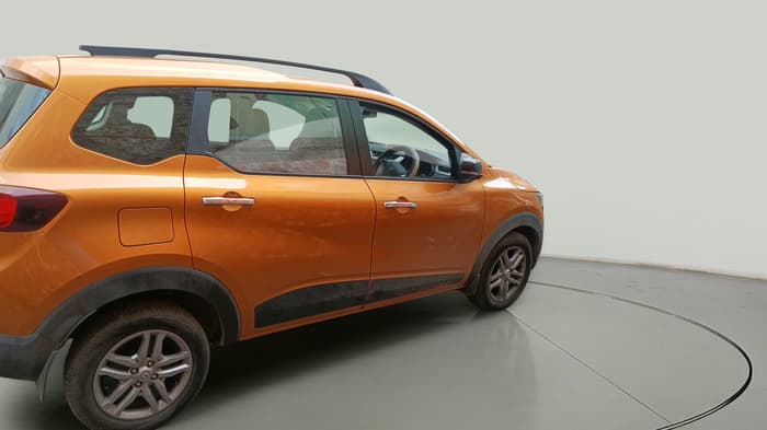 2024 Renault TRIBER RXZ, Petrol, Manual, 5,914 km, exterior