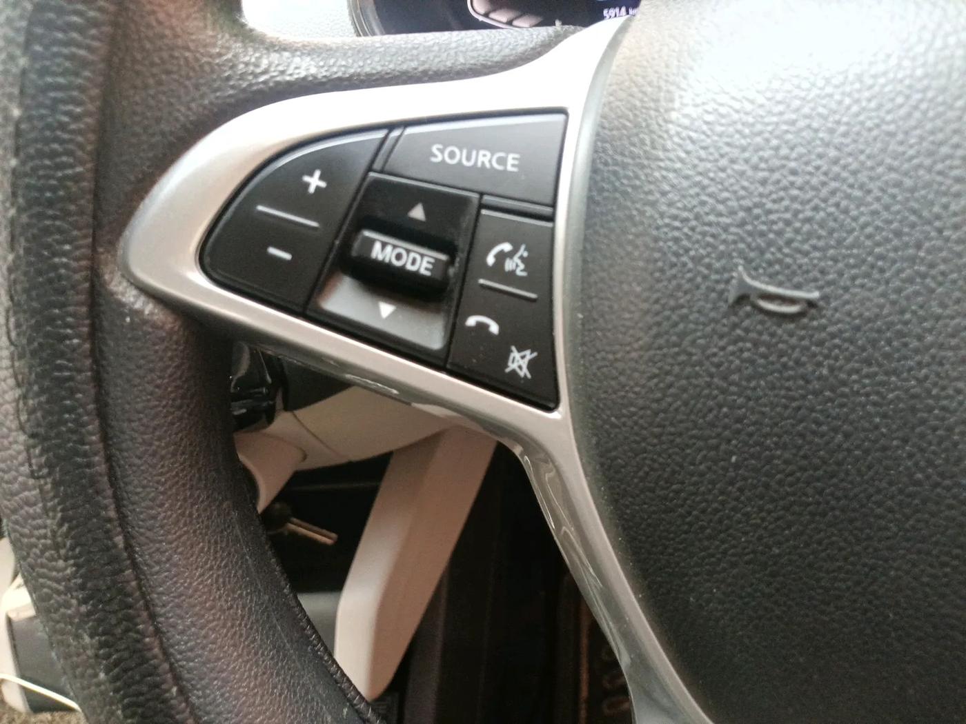 2024 Renault TRIBER RXZ, Petrol, Manual, 5,914 km, interior