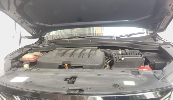 2021 Mahindra XUV700 AX 7 LUXURY P AT 7 STR, Petrol, Automatic, 29,044 km, exterior
