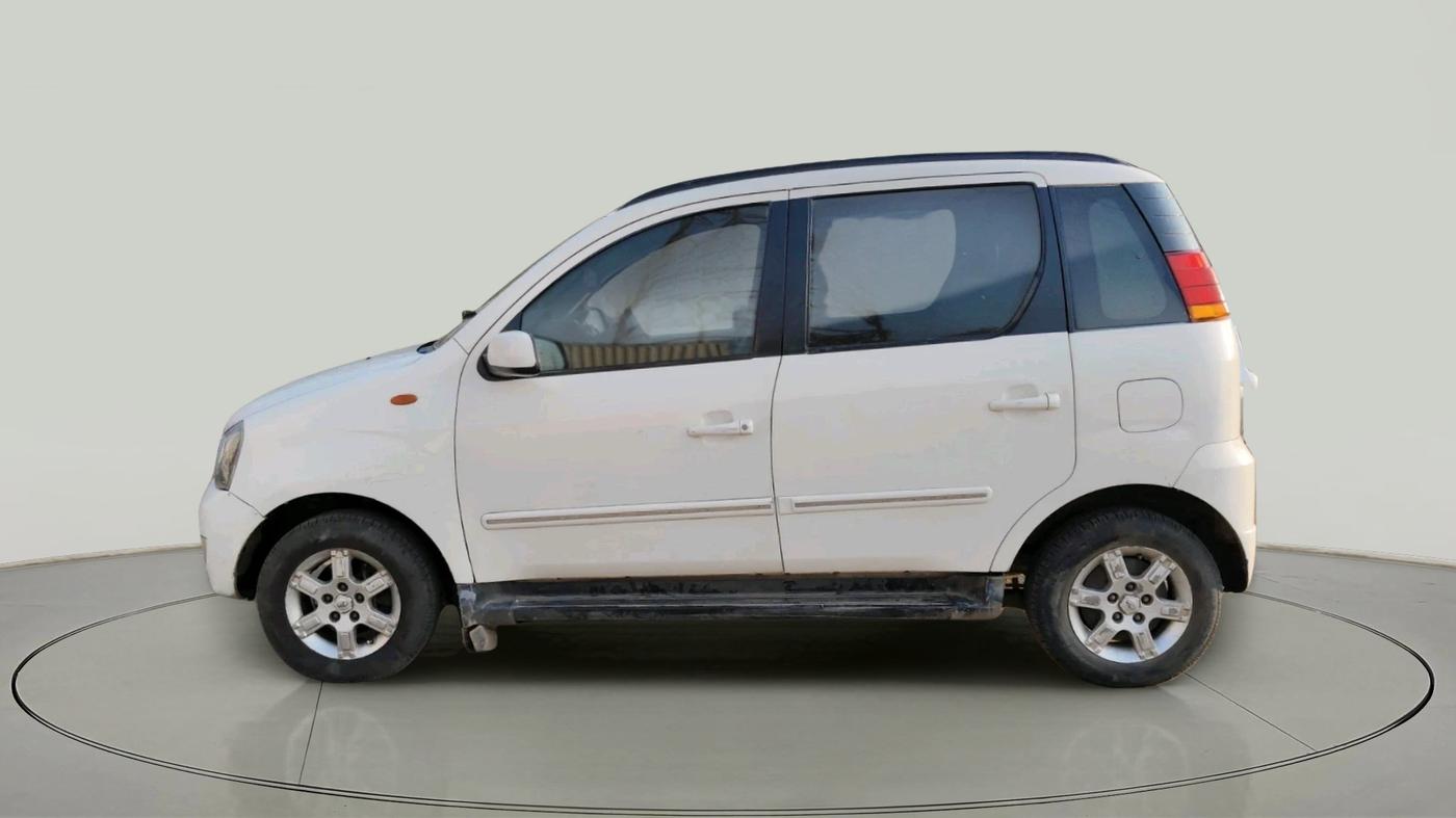 2012 Mahindra Quanto C8, Diesel, Manual, 79,300 km, exterior