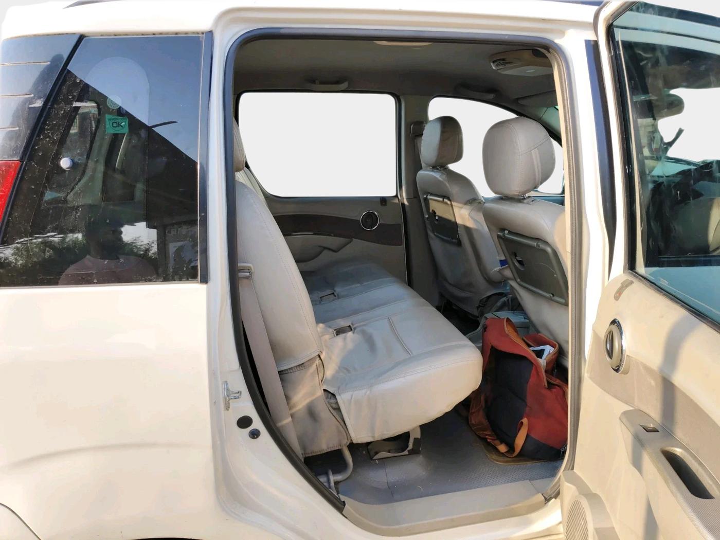 2012 Mahindra Quanto C8, Diesel, Manual, 79,300 km, interior