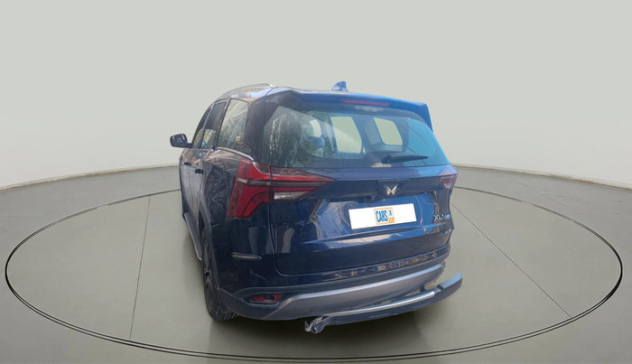 2022 Mahindra XUV700 AX 7 P AT 7 STR, Petrol, Automatic, 15,051 km, exterior