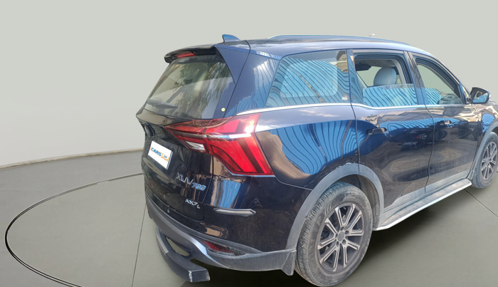 2022 Mahindra XUV700 AX 7 P AT 7 STR, Petrol, Automatic, 15,051 km, exterior