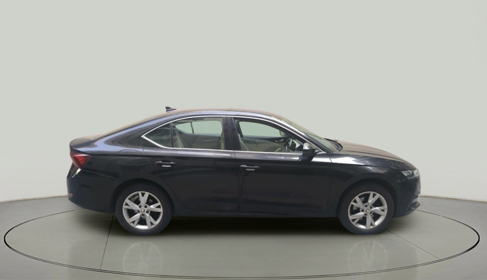 2021 Skoda Octavia STYLE 2.0, Petrol, Automatic, 19,041 km, exterior