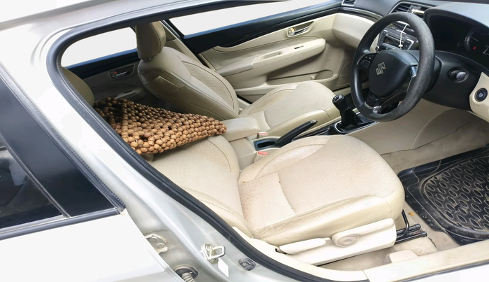 2014 Maruti Ciaz ZDI, Diesel, Manual, 1,03,333 km, interior