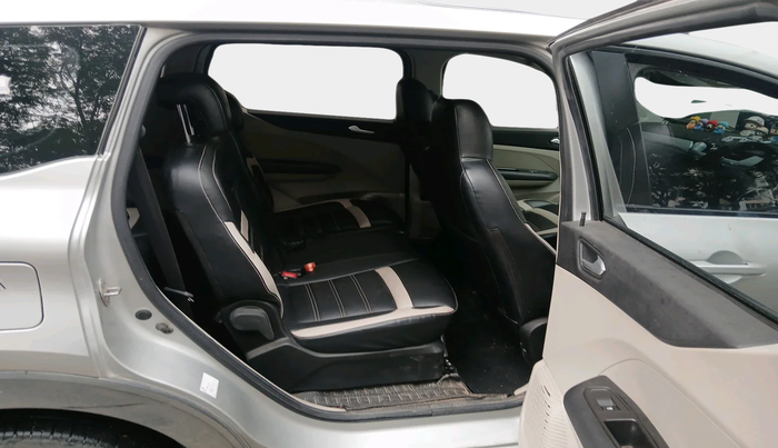 2021 Renault TRIBER RXZ, Petrol, Manual, 26,265 km, interior