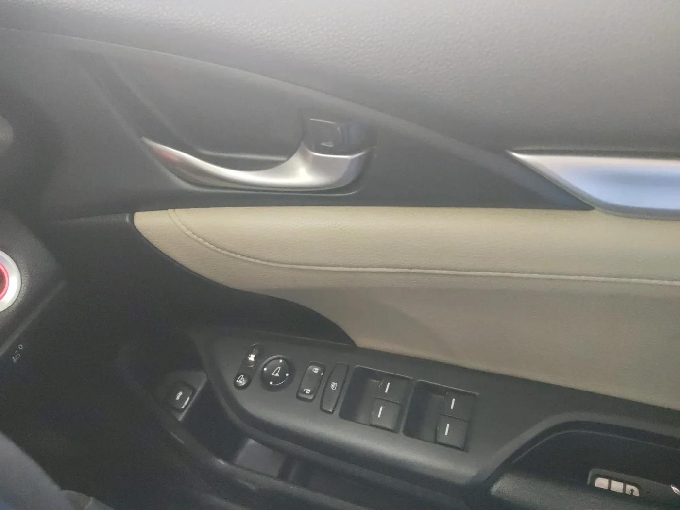 2019 Honda Civic 1.8L I-VTEC ZX CVT, Petrol, Automatic, 1,30,299 km, interior