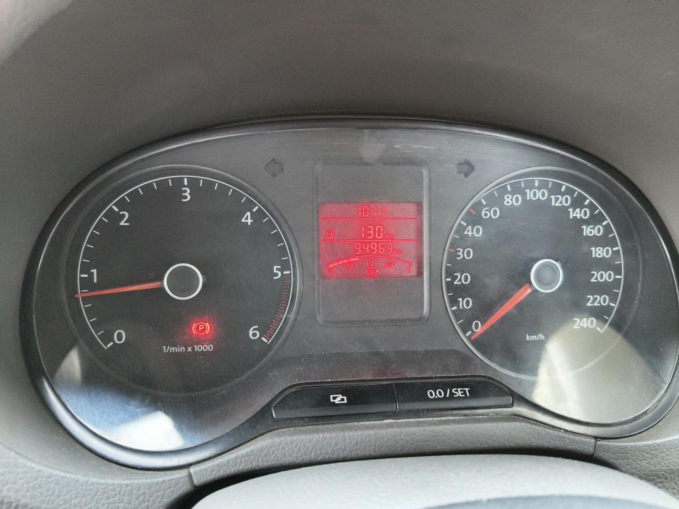 2013 Volkswagen Vento HIGHLINE DIESEL 1.6, Diesel, Manual, 94,963 km, interior
