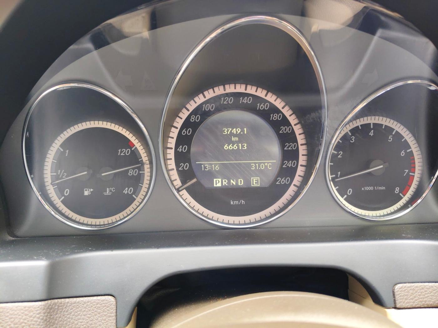 2011 Mercedes Benz C Class C 200 CGI ELEGANCE, Petrol, Automatic, 66,613 km, interior