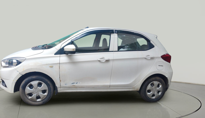 2017 Tata Tiago XT PETROL, Petrol, Manual, 20,024 km, exterior