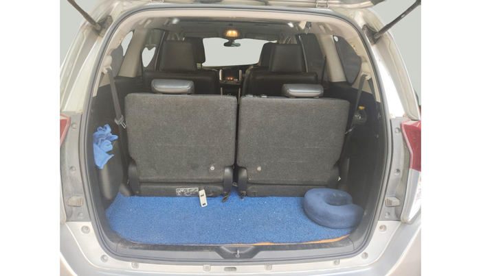 2016 Toyota Innova Crysta 2.4 ZX 7 STR, Diesel, Manual, 2,12,693 km, exterior