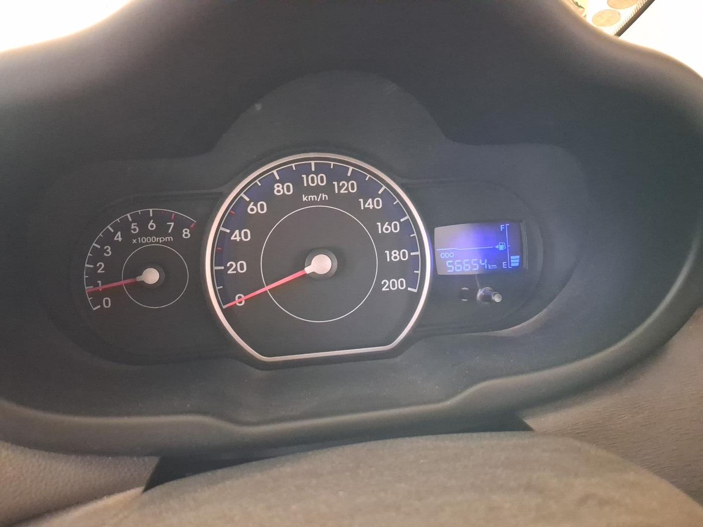 2011 Hyundai i10 MAGNA 1.2, Petrol, Manual, 56,654 km, interior