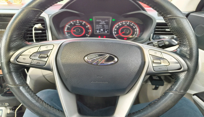 2020 Mahindra XUV300 W8 (O) 1.2 PETROL, Petrol, Manual, 55,190 km, interior