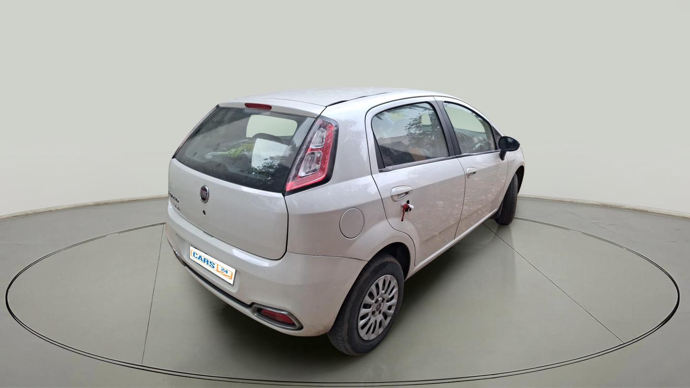 2015 Fiat Linea DYNAMIC 1.4, Petrol, Manual, 51,124 km, exterior