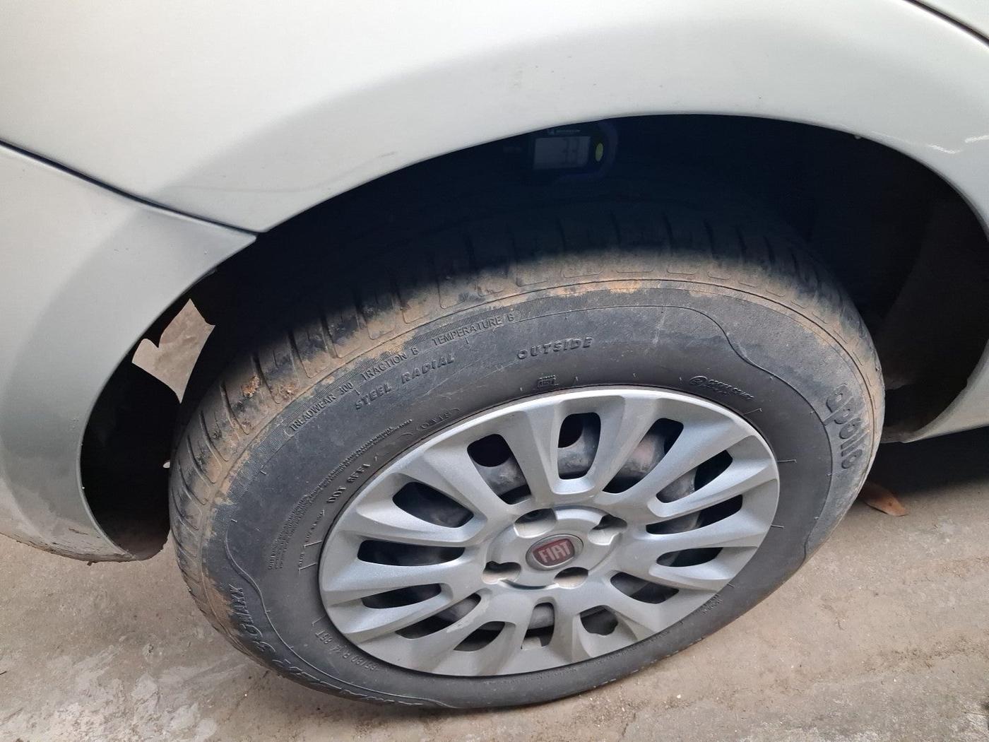 2015 Fiat Linea DYNAMIC 1.4, Petrol, Manual, 51,124 km, tyre