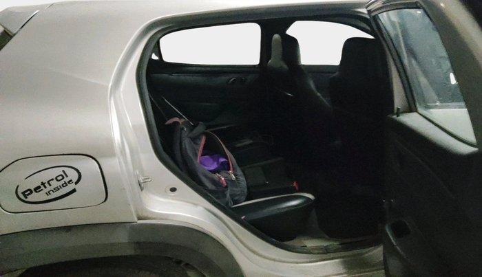 2016 Renault Kwid RXT 0.8, Petrol, Manual, 1,64,623 km, interior